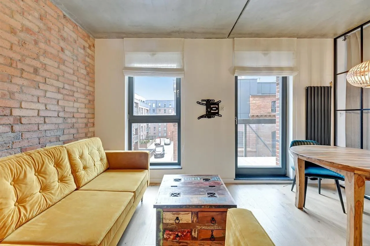Grand Apartments - Browar Gdanski - Design Apartment 0*, Gdansk Polonya